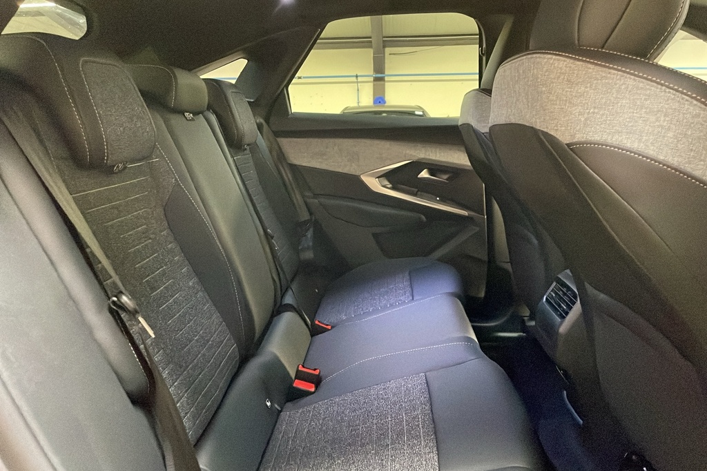 Peugeot 3008 Hybrid 145 e-DCS6 Allure