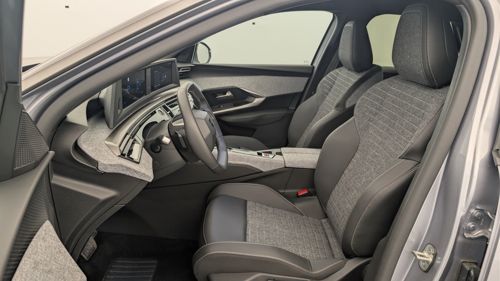 Peugeot 3008 Hybrid 145 e-DCS6 Allure