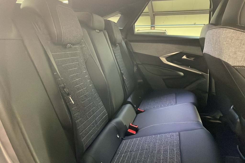 Peugeot 3008 Hybrid 145 e-DCS6 Allure