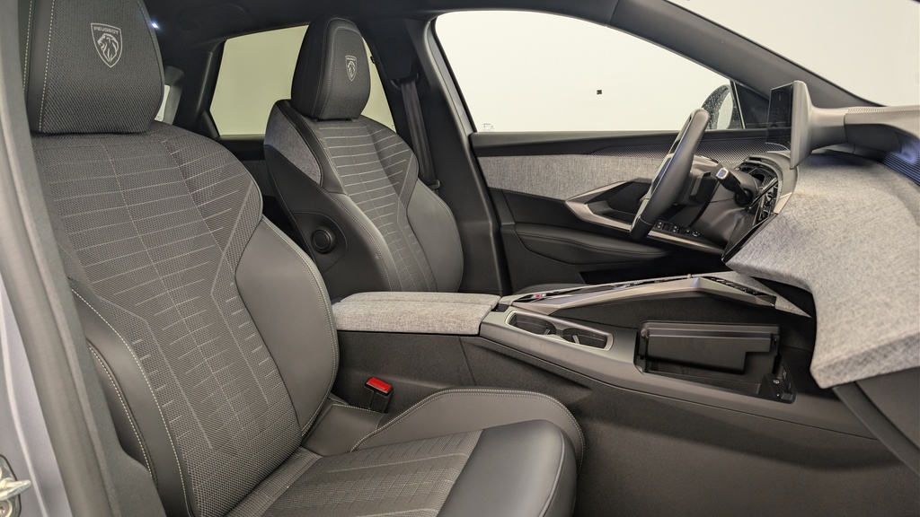 Peugeot 3008 Hybrid 145 e-DCS6 GT