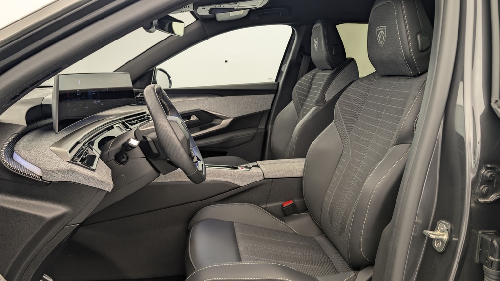 Peugeot 3008 Hybrid 145 e-DCS6 GT