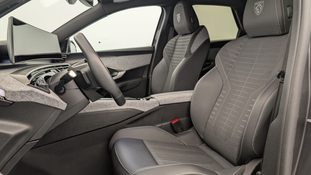 Peugeot 3008 Hybrid 145 e-DCS6 GT