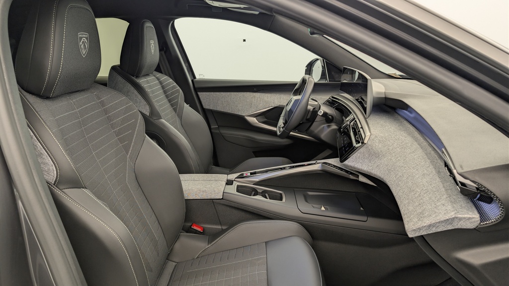 Peugeot 3008 Hybrid 145 e-DCS6 GT