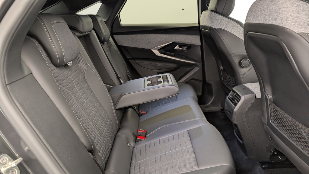 Peugeot 3008 Hybrid 145 e-DCS6 GT
