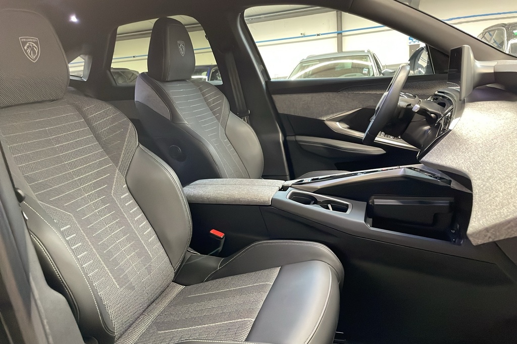 Peugeot 3008 Hybrid 145 e-DCS6 GT