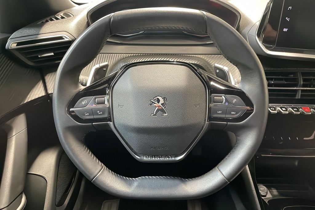 Peugeot 2008 PureTech 130 S&S EAT8 Allure