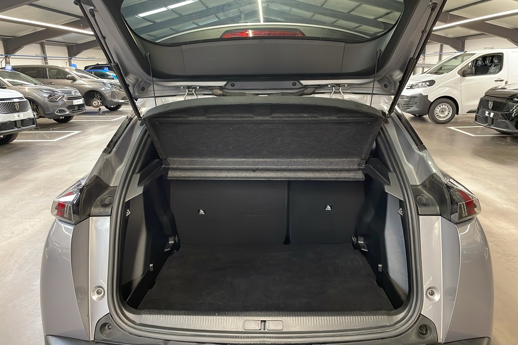 Peugeot 2008 PureTech 130 S&S EAT8 Allure