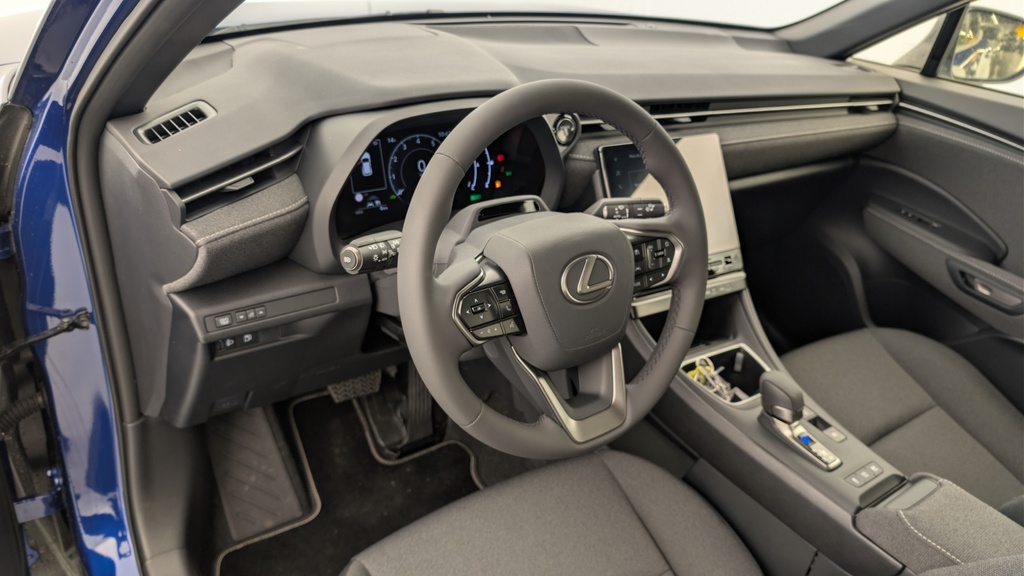 Lexus LBX 2WD Business