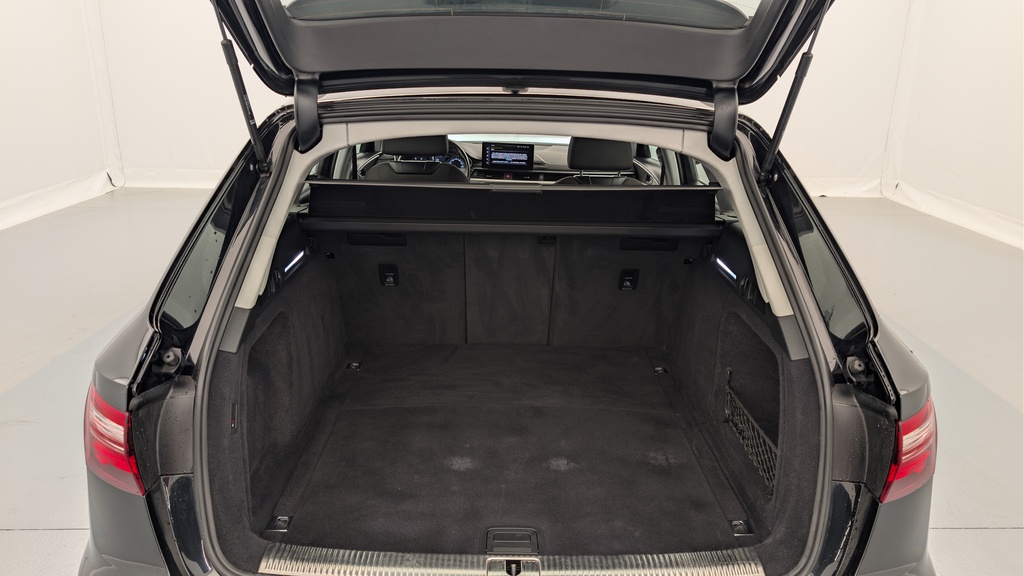 Audi A4 AVANT 35 TDI 163 S tronic 7 Design
