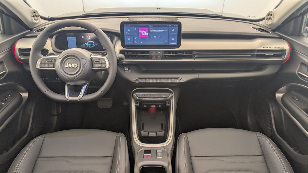 Jeep Avenger 1.2 Turbo T3 110 ch e-Hybrid BVR6 Summit