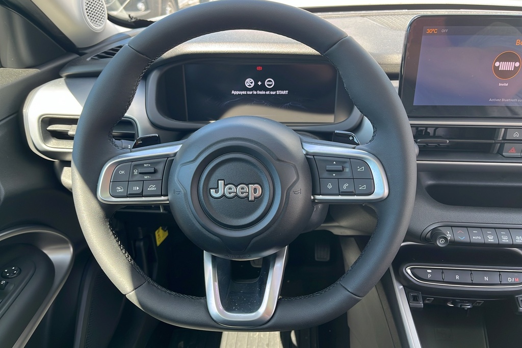 Jeep Avenger 1.2 Turbo T3 110 ch e-Hybrid BVR6 Summit