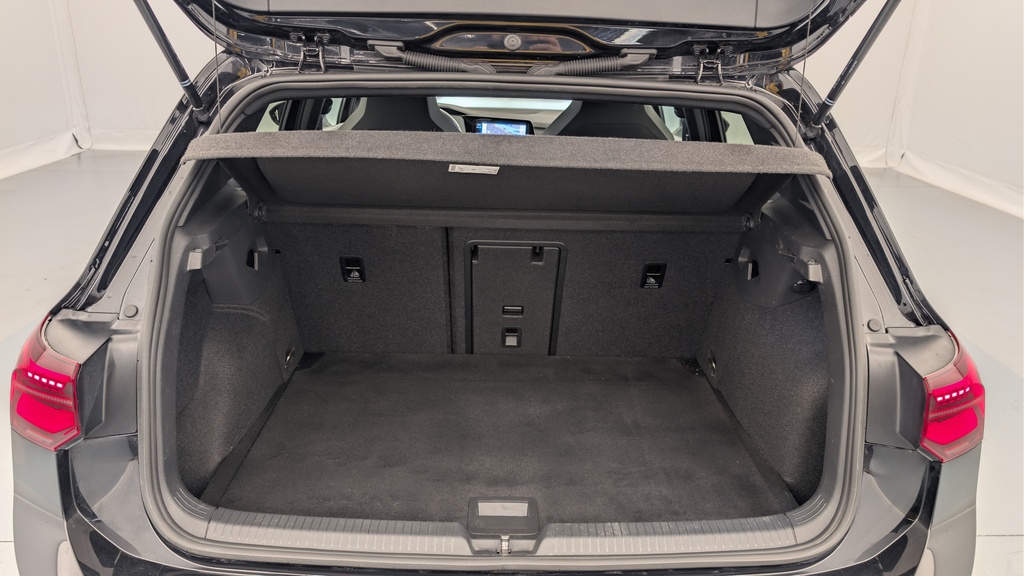 Volkswagen GOLF 8 2.0 TDI SCR 200 DSG7 GTD