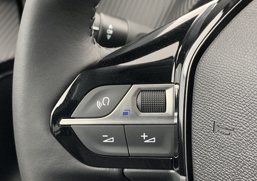 Peugeot 208 Hybrid 110 ch e-DCS6 Allure