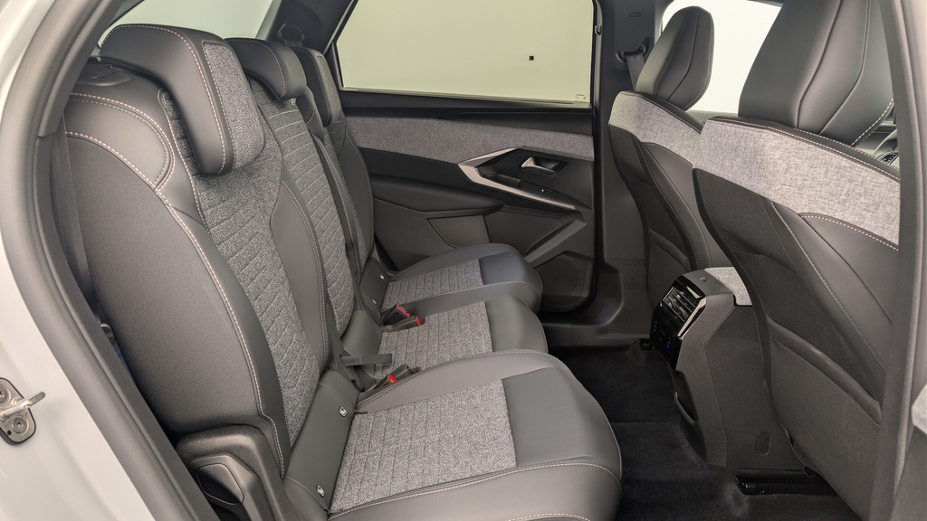 Peugeot 5008 HYBRID 145 CH E-DCS6 ALLURE