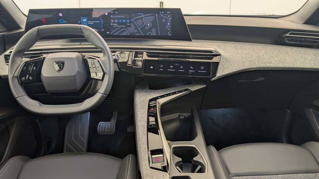 Peugeot 5008 HYBRID 145 CH E-DCS6 ALLURE