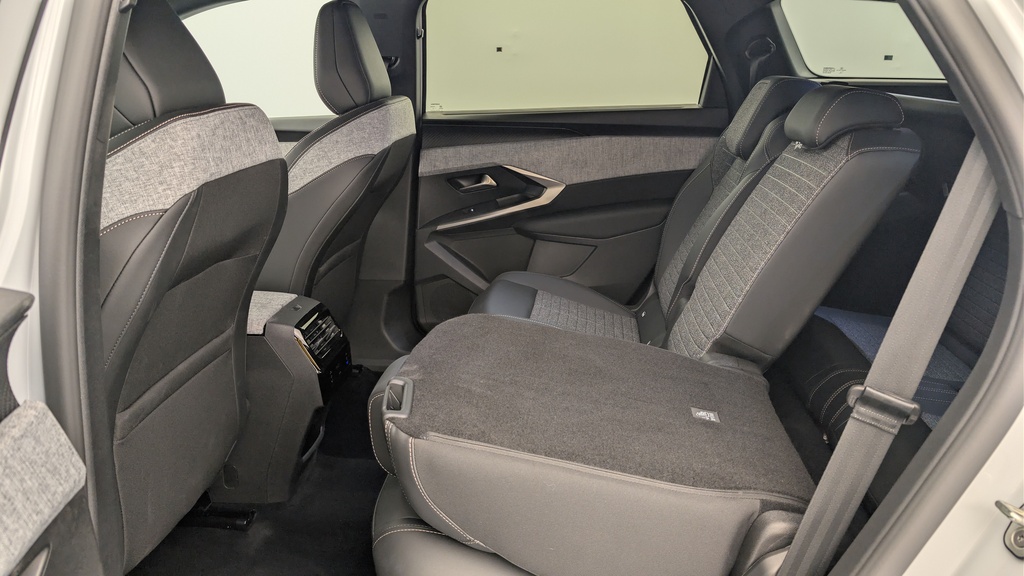 Peugeot 5008 HYBRID 145 CH E-DCS6 ALLURE
