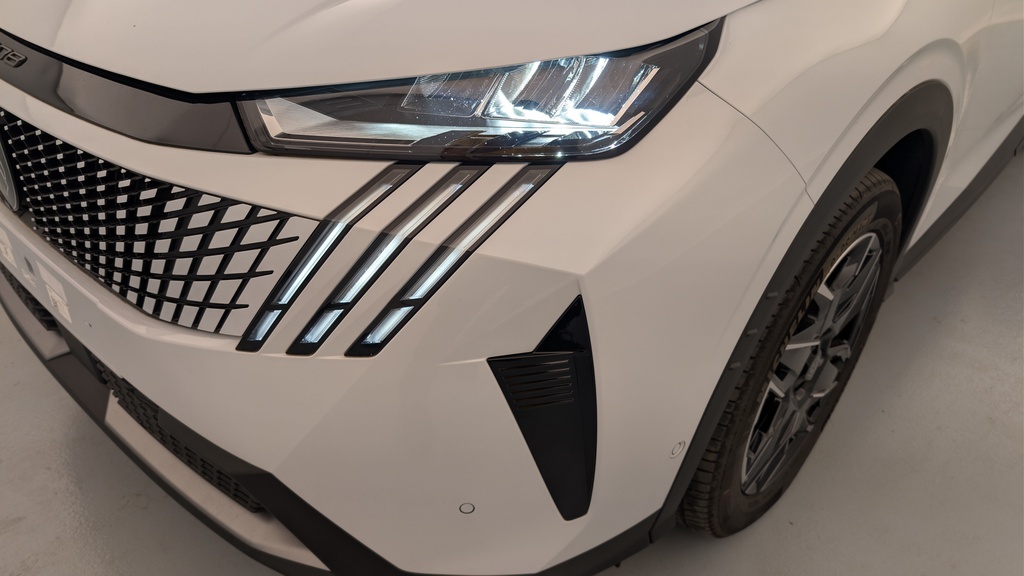 Peugeot 5008 HYBRID 145 CH E-DCS6 ALLURE