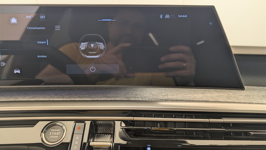 Peugeot 5008 HYBRID 145 CH E-DCS6 ALLURE