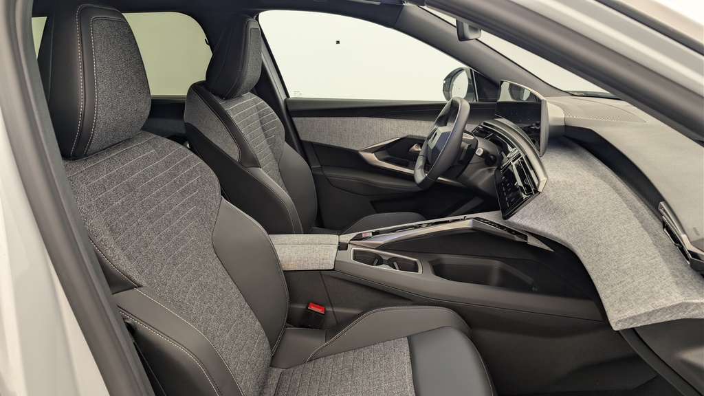 Peugeot 5008 HYBRID 145 CH E-DCS6 ALLURE