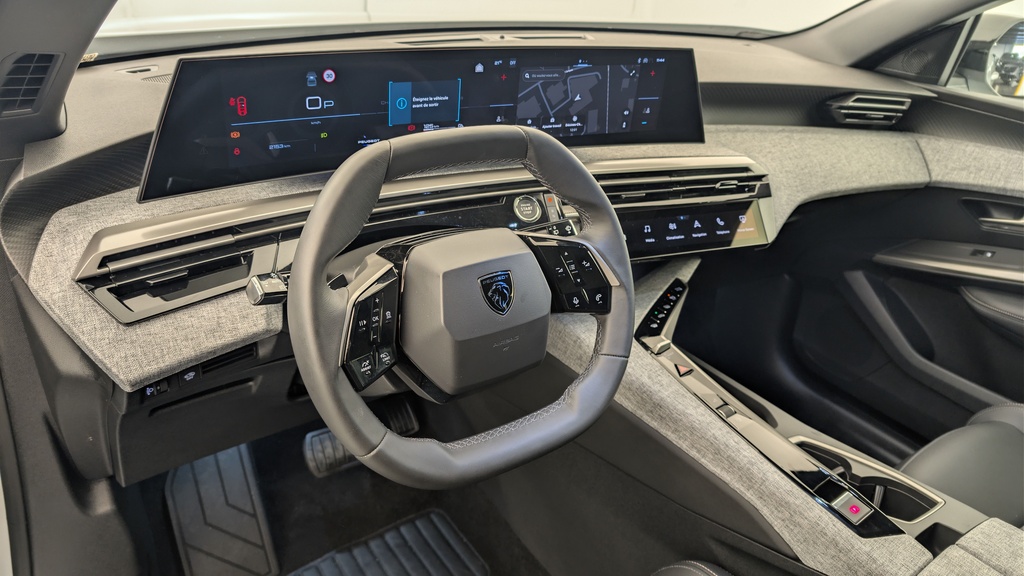 Peugeot 5008 HYBRID 145 CH E-DCS6 ALLURE