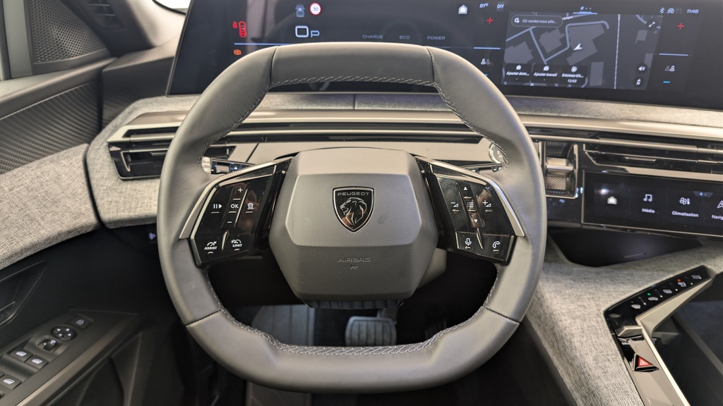 Peugeot 5008 HYBRID 145 CH E-DCS6 ALLURE