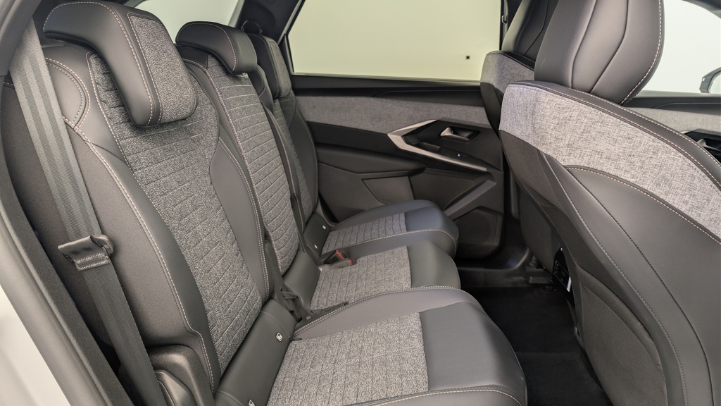 Peugeot 5008 HYBRID 145 CH E-DCS6 ALLURE