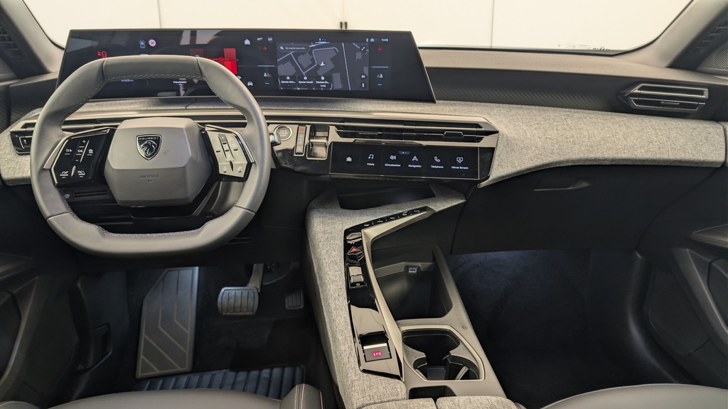 Peugeot 5008 HYBRID 145 CH E-DCS6 ALLURE