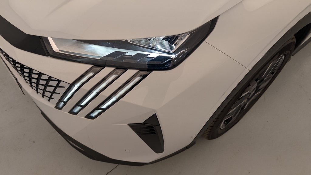 Peugeot 5008 HYBRID 145 CH E-DCS6 ALLURE