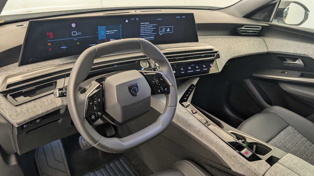 Peugeot 5008 HYBRID 145 CH E-DCS6 ALLURE