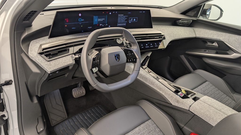 Peugeot 5008 HYBRID 145 CH E-DCS6 ALLURE