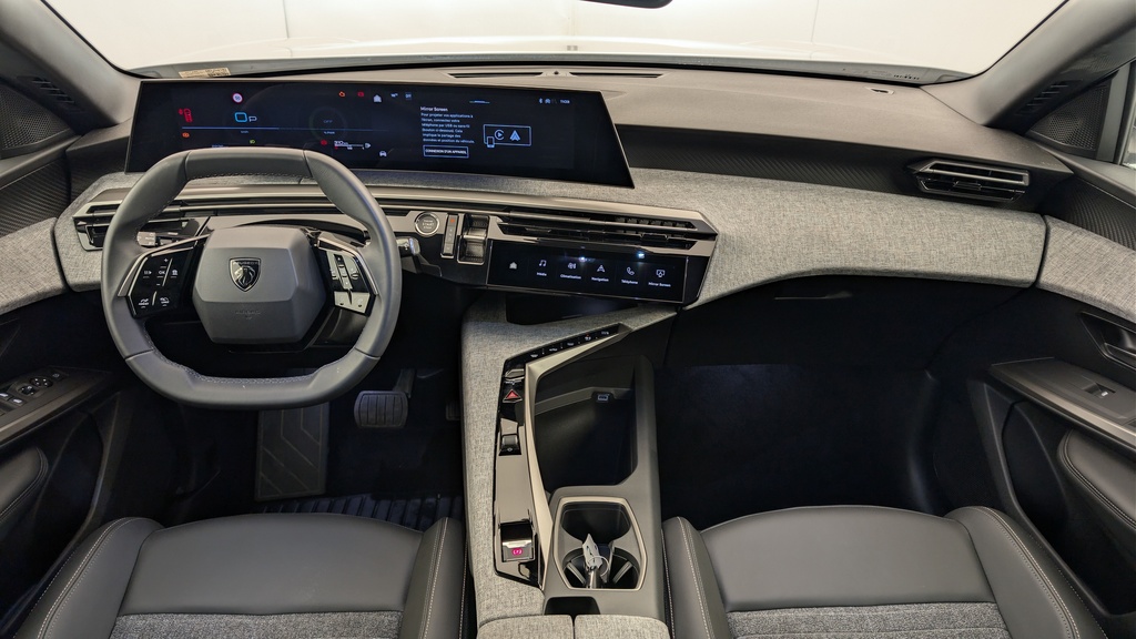 Peugeot 5008 HYBRID 145 CH E-DCS6 ALLURE