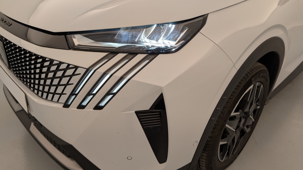 Peugeot 5008 HYBRID 145 CH E-DCS6 ALLURE