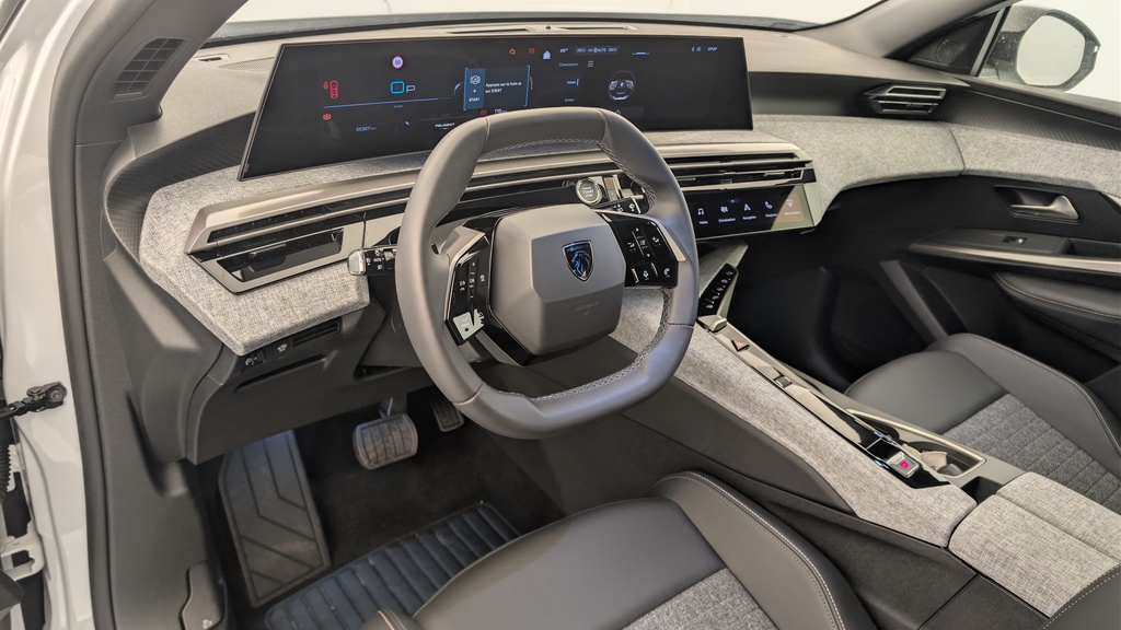 Peugeot 5008 HYBRID 145 CH E-DCS6 ALLURE