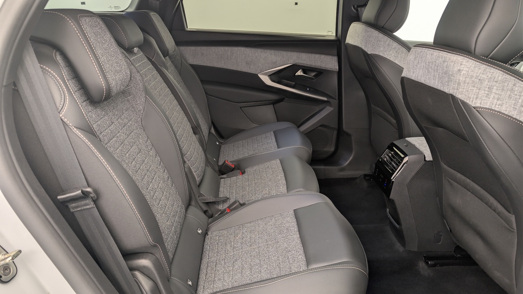 Peugeot 5008 HYBRID 145 CH E-DCS6 ALLURE