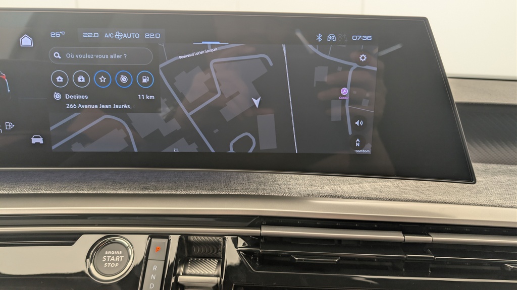 Peugeot 5008 HYBRID 145 CH E-DCS6 ALLURE