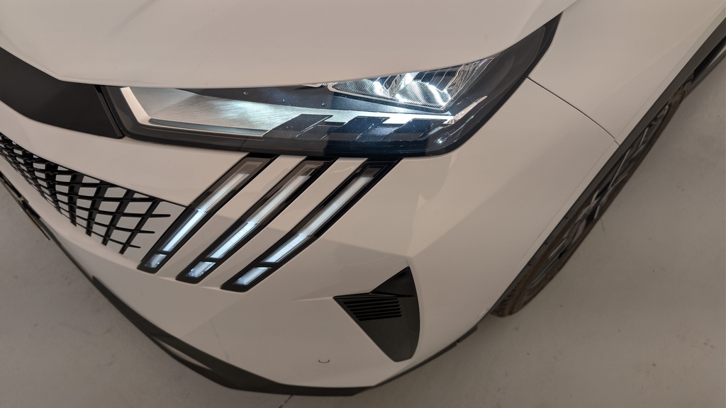 Peugeot 5008 HYBRID 145 CH E-DCS6 ALLURE