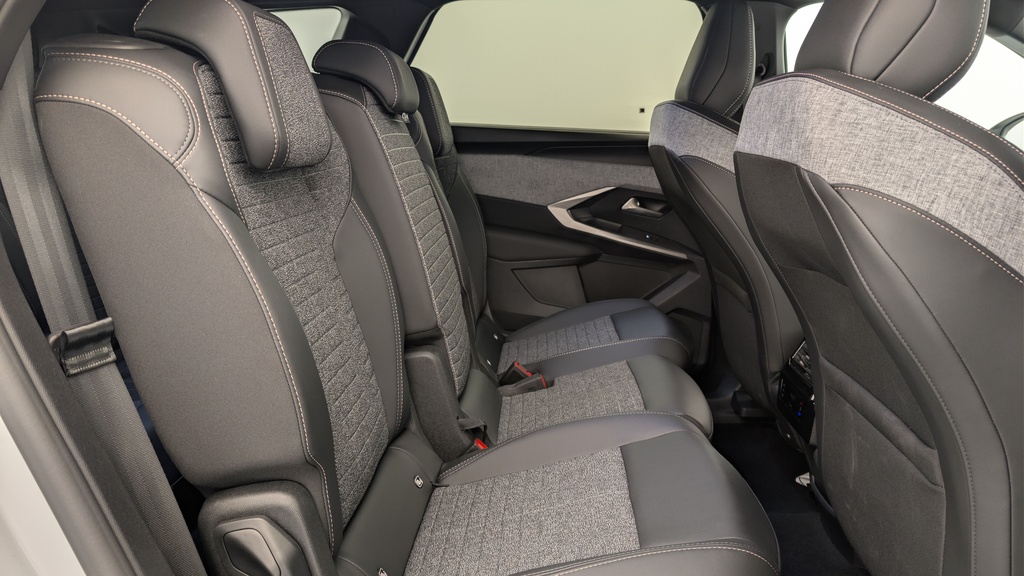 Peugeot 5008 HYBRID 145 CH E-DCS6 ALLURE