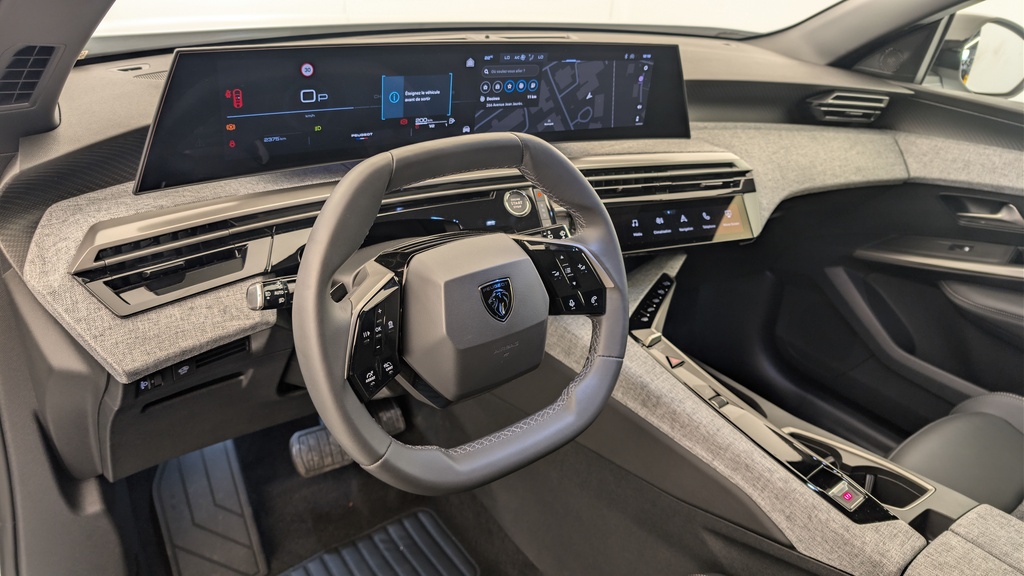 Peugeot 5008 HYBRID 145 CH E-DCS6 ALLURE