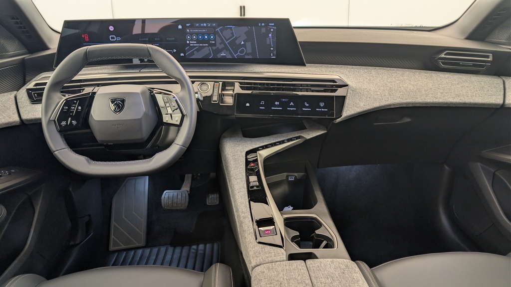 Peugeot 5008 HYBRID 145 CH E-DCS6 ALLURE