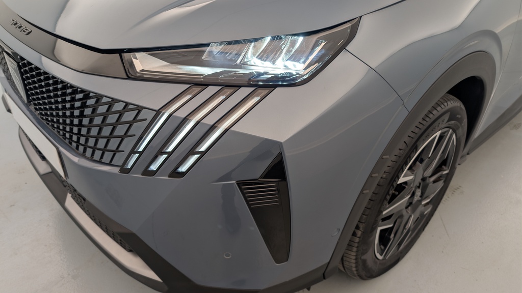 Peugeot 5008 HYBRID 145 CH E-DCS6 ALLURE
