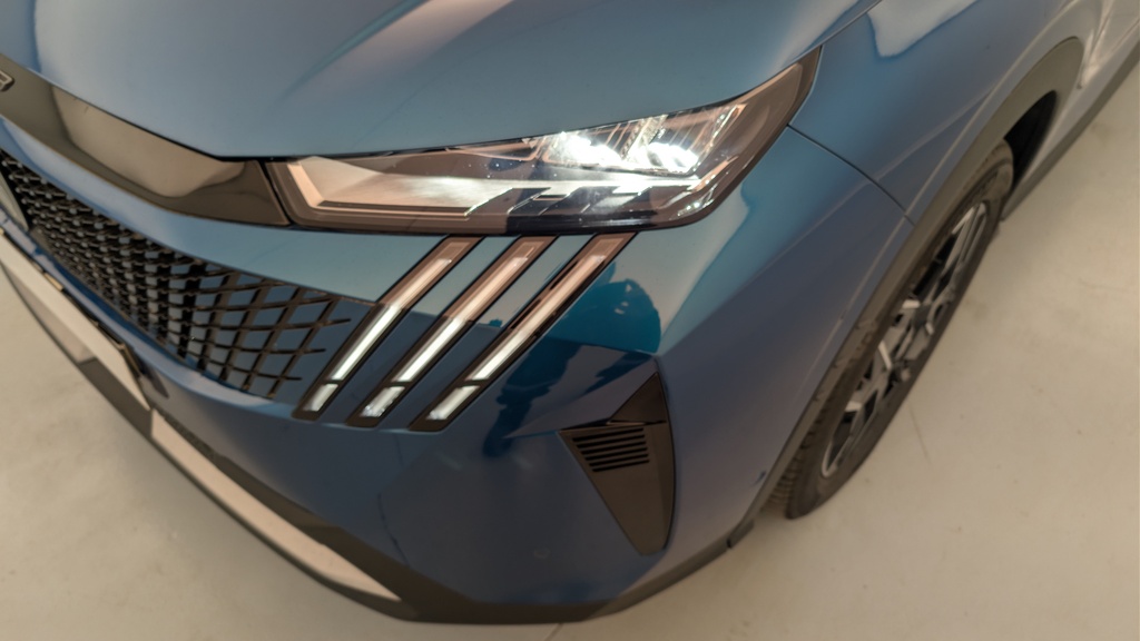 Peugeot 5008 HYBRID 145 CH E-DCS6 ALLURE