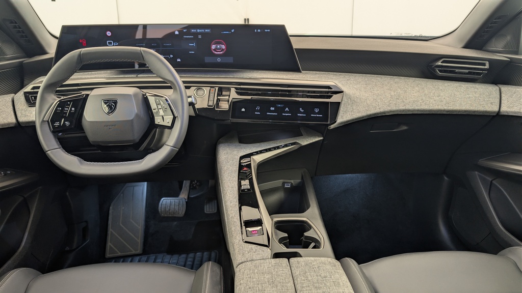 Peugeot 5008 HYBRID 145 CH E-DCS6 ALLURE