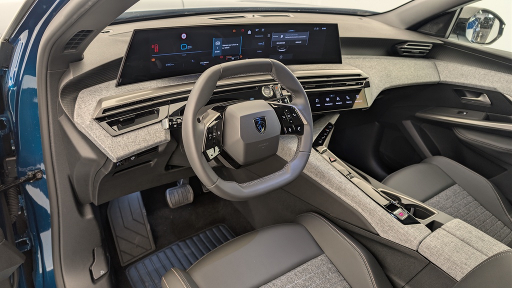 Peugeot 5008 HYBRID 145 CH E-DCS6 ALLURE