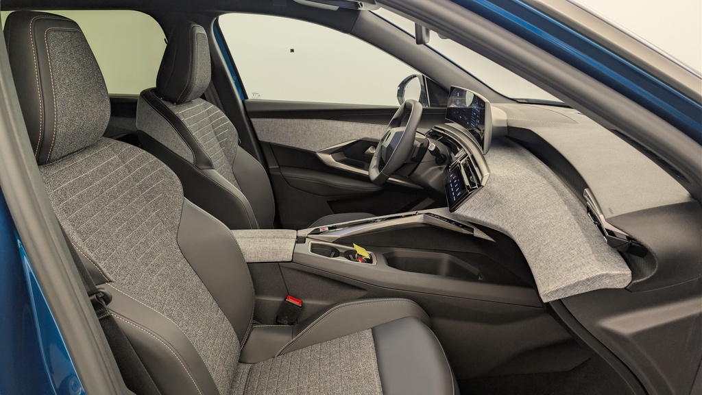 Peugeot 5008 HYBRID 145 CH E-DCS6 ALLURE