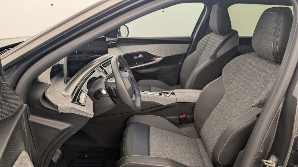 Peugeot 5008 HYBRID 145 CH E-DCS6 ALLURE