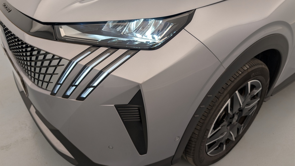 Peugeot 5008 HYBRID 145 CH E-DCS6 ALLURE