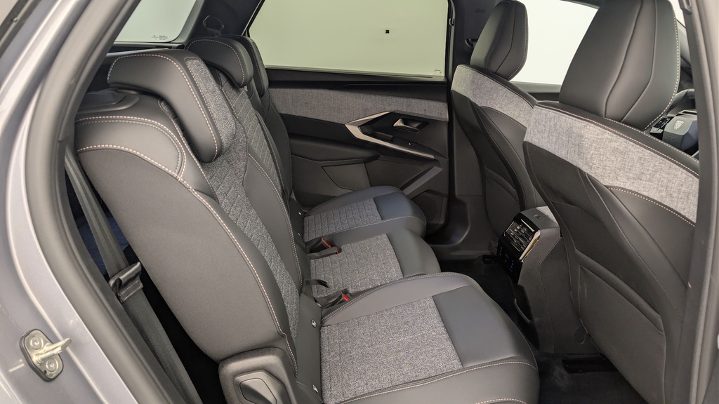 Peugeot 5008 HYBRID 145 CH E-DCS6 ALLURE