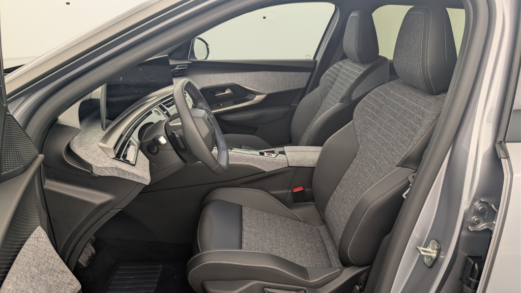 Peugeot 5008 HYBRID 145 CH E-DCS6 ALLURE