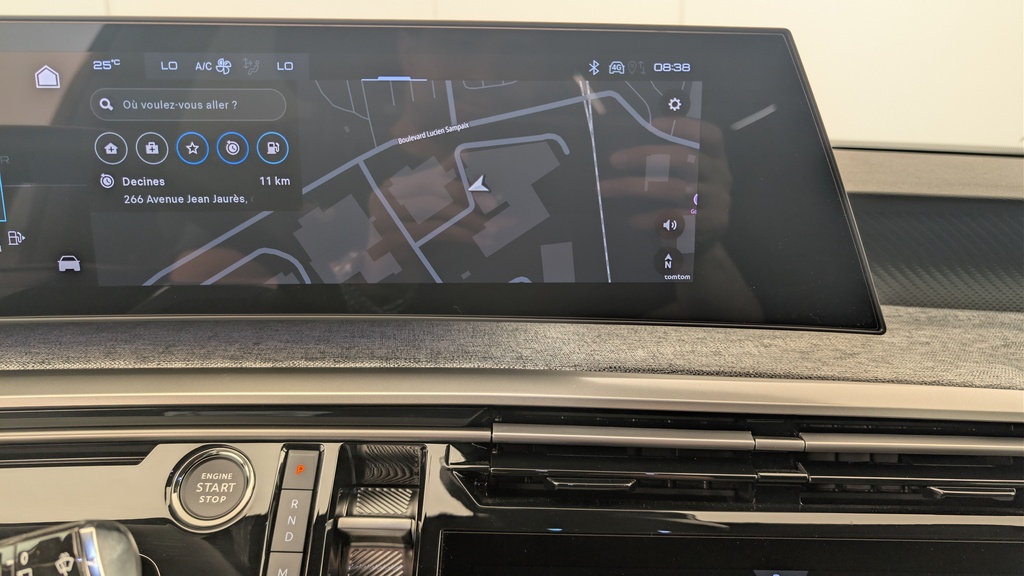 Peugeot 5008 HYBRID 145 CH E-DCS6 ALLURE