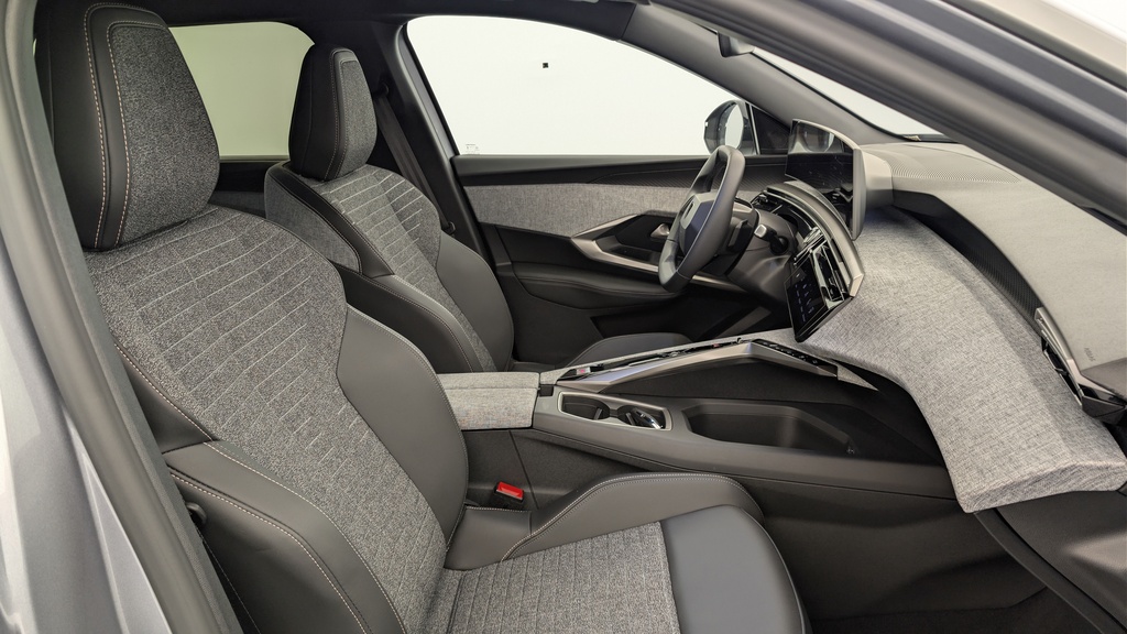 Peugeot 5008 HYBRID 145 CH E-DCS6 ALLURE